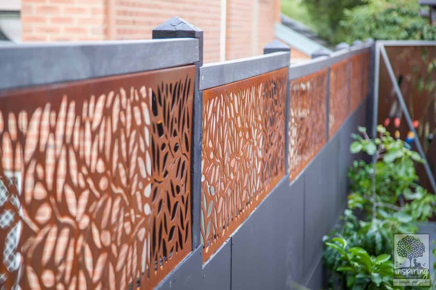 Beautiful corten fence topping used in Kew garden design