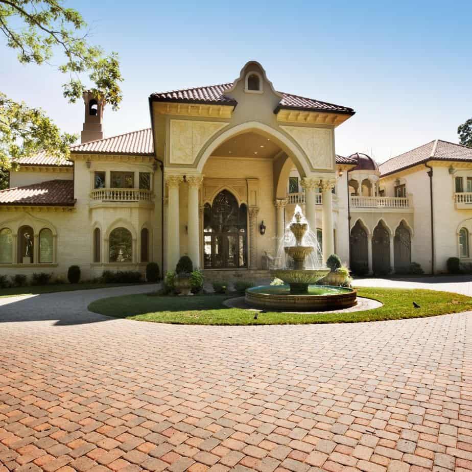 Red bricks used as driveway material